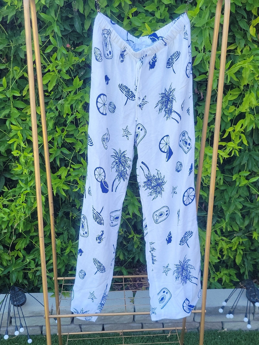Sienna Sky White Pants with Navy Palm Tree Umbrella And Fruit Print M
